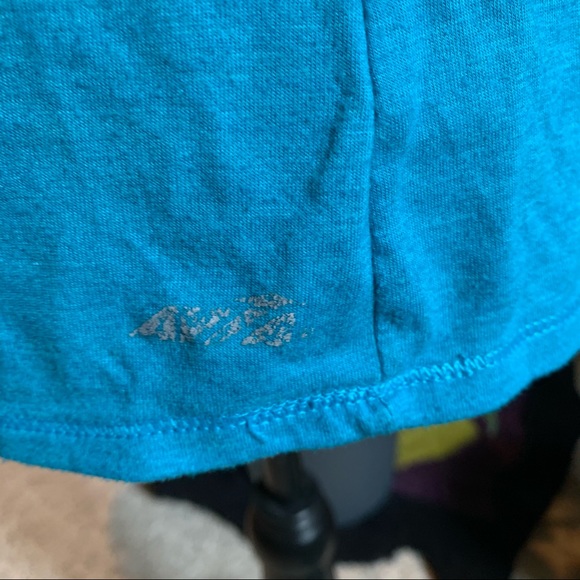 Workout Tank - Picture 2 of 4